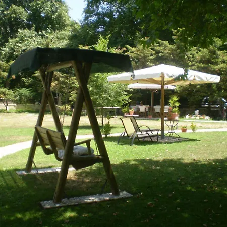 Landhuis Dodis Village