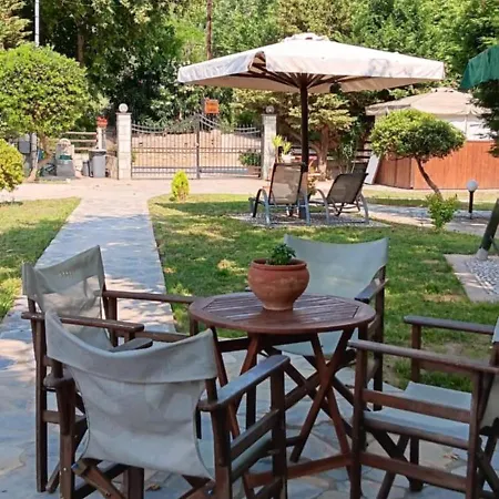 Dodis Village Country house *